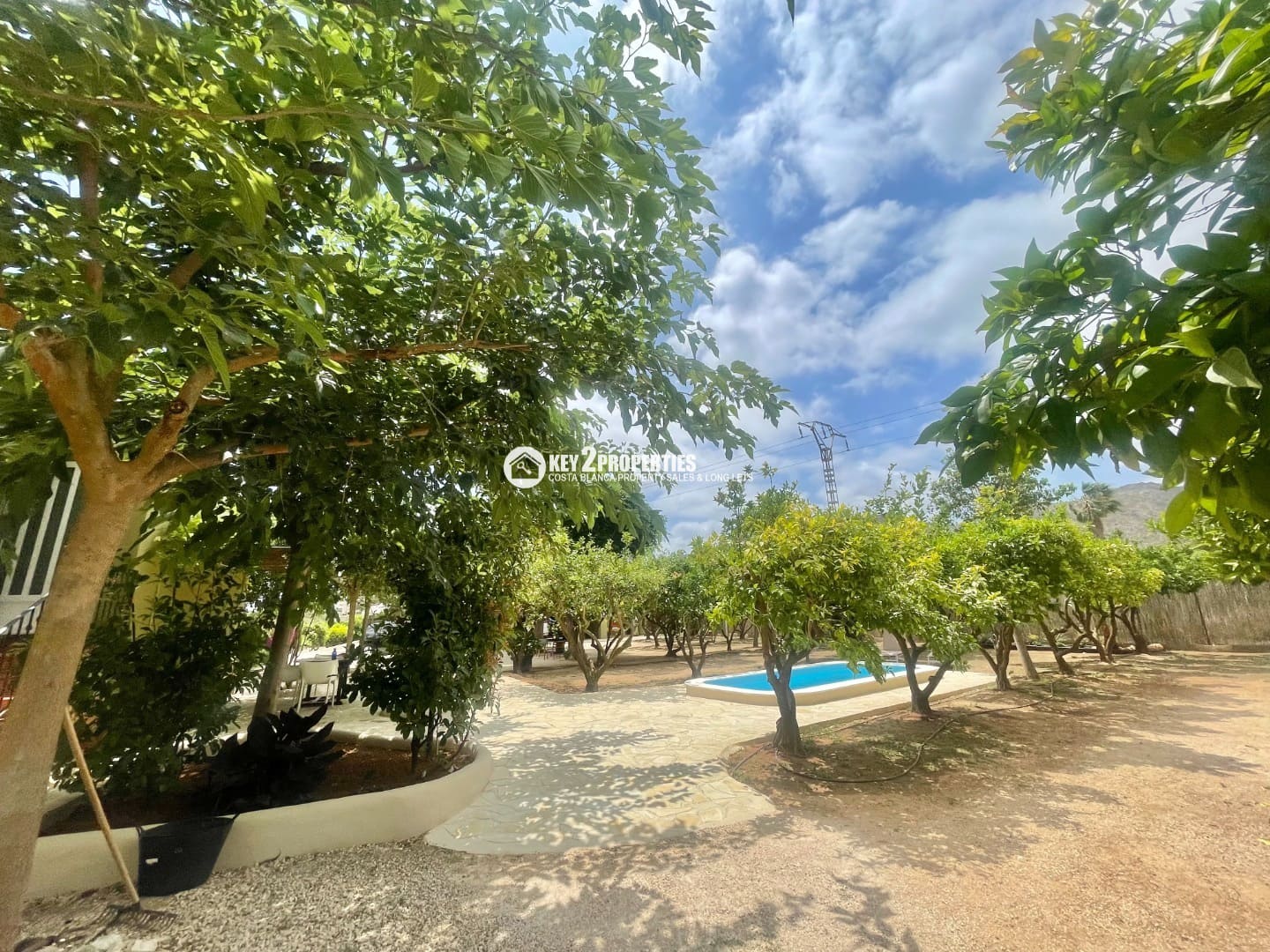 4 soverom Villa til salgs i Pedreguer med svømmebasseng garasje - € 570 000 (Ref: 8917346)