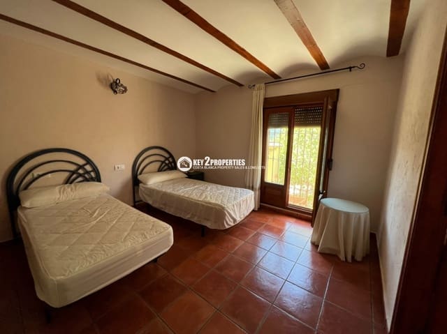 8 Zimmer Villa zu verkaufen in Planes mit Pool - 450.000 € (Ref: 8988187)