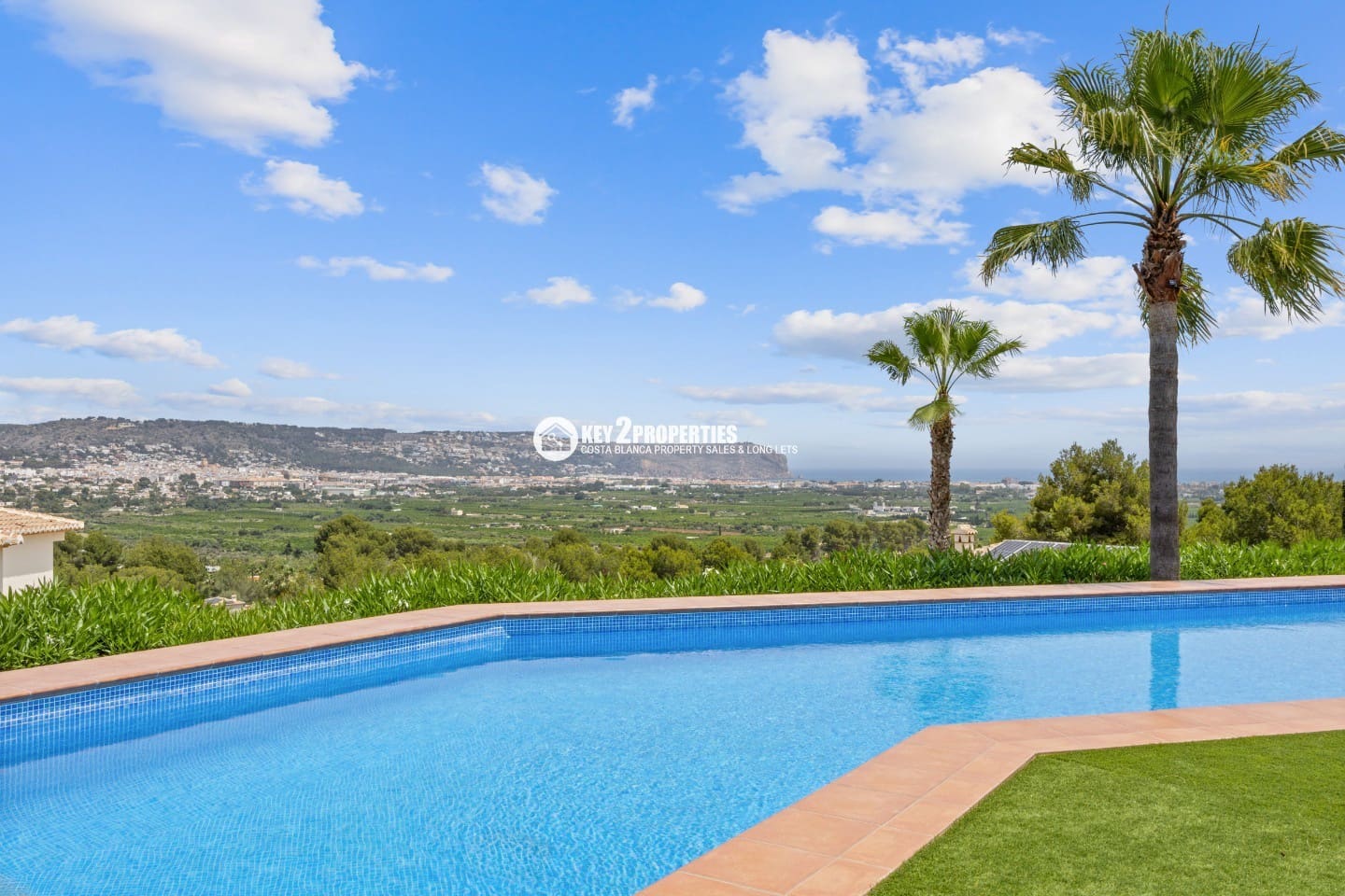 4 slaapkamer Villa te koop in Javea / Xabia met zwembad garage - € 1.675.000 (Ref: 9048636)