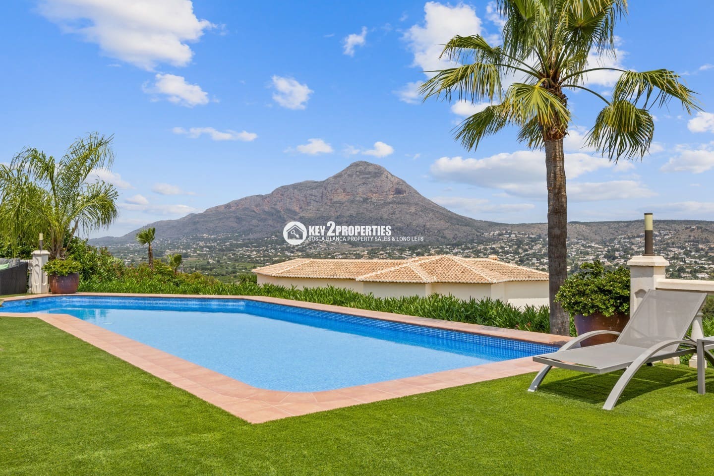4 slaapkamer Villa te koop in Javea / Xabia met zwembad garage - € 1.675.000 (Ref: 9048636)