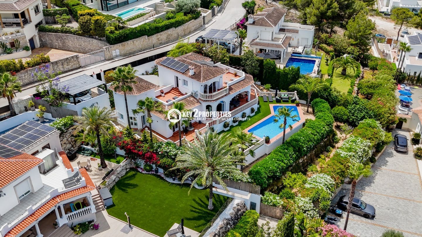 4 slaapkamer Villa te koop in Javea / Xabia met zwembad garage - € 1.675.000 (Ref: 9048636)