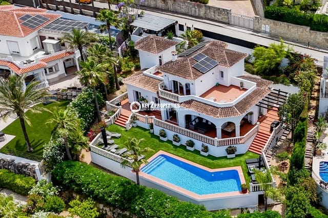 4 slaapkamer Villa te koop in Centro ciudad, Javea / Xàbia met zwembad garage - € 1.675.000 (Ref: 9048636)