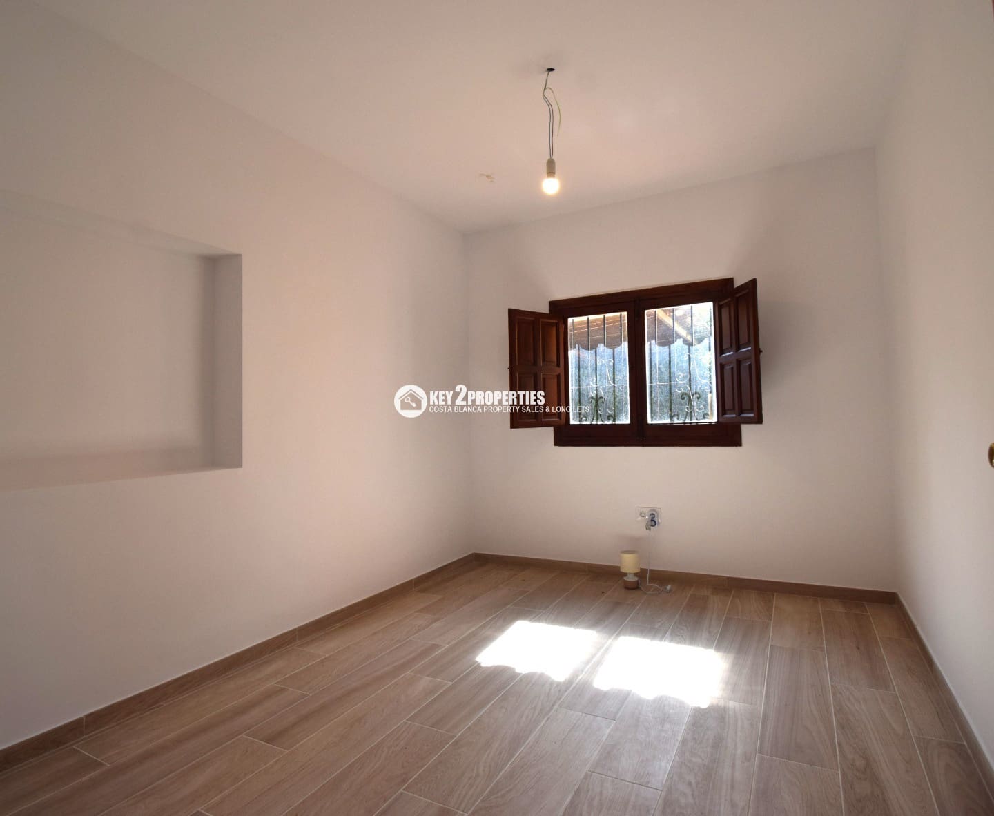 4 bedroom Villa for sale in Javea / Xabia with garage - € 519,000 (Ref: 9059267)