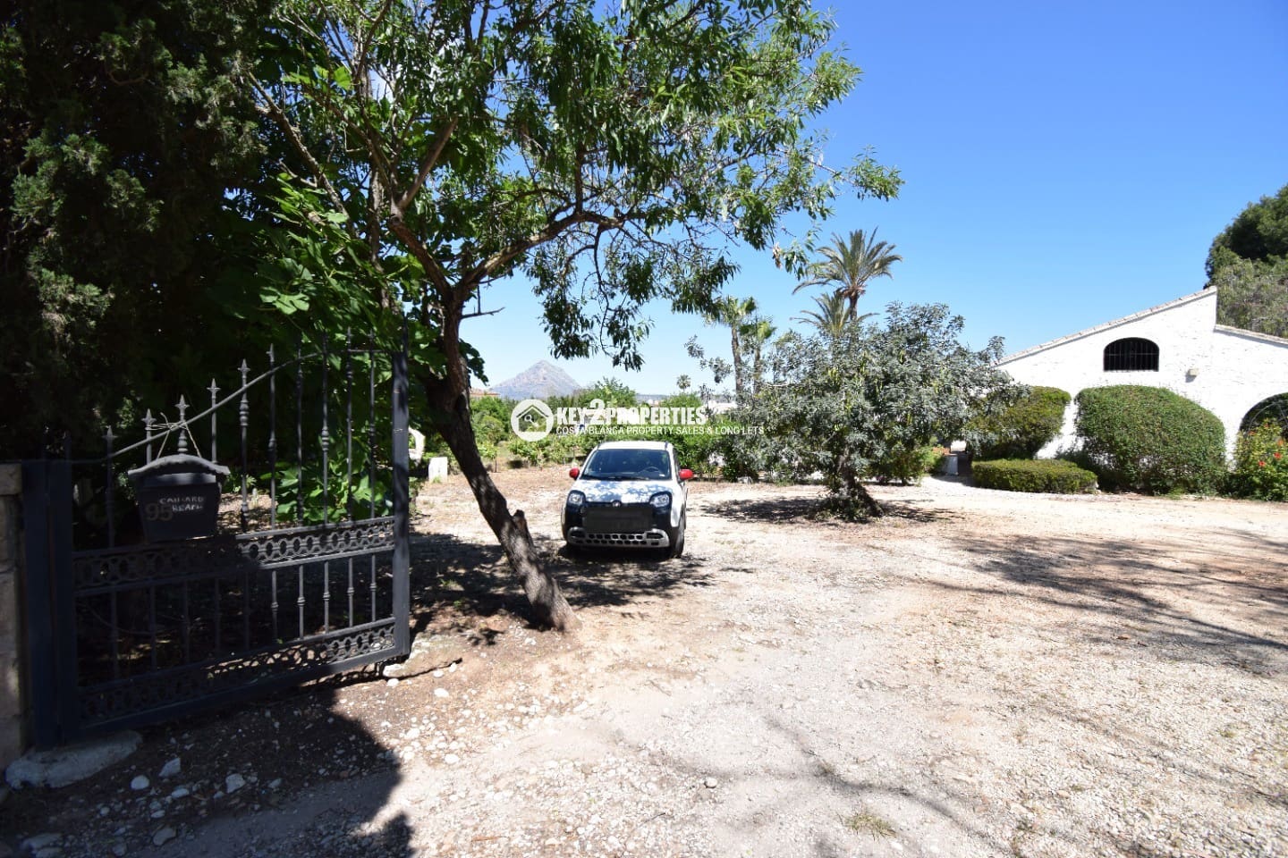 6 sypialnia Willa na sprzedaż w Javea / Xabia z basenem garażem - 1 250 000 € (Ref: 9360196)