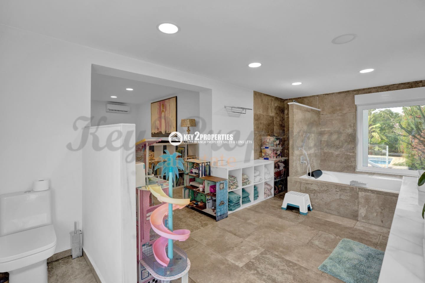 5 bedroom Villa for sale in Javea / Xabia with pool garage - € 995,000 (Ref: 9360203)