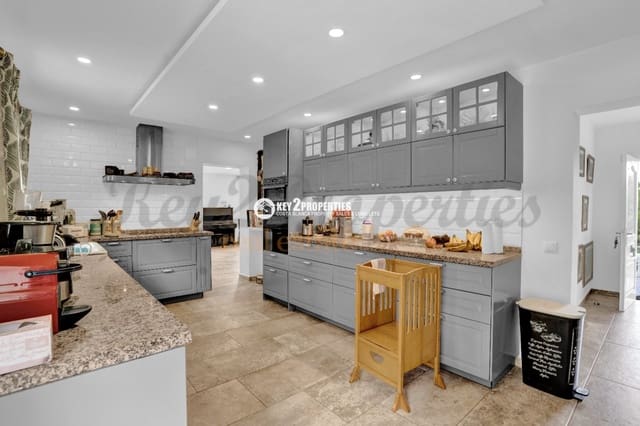 5 soveværelse Villa til salg i Centro ciudad, Javea / Xàbia med swimmingpool garage - € 995.900 (Ref: 9360203)