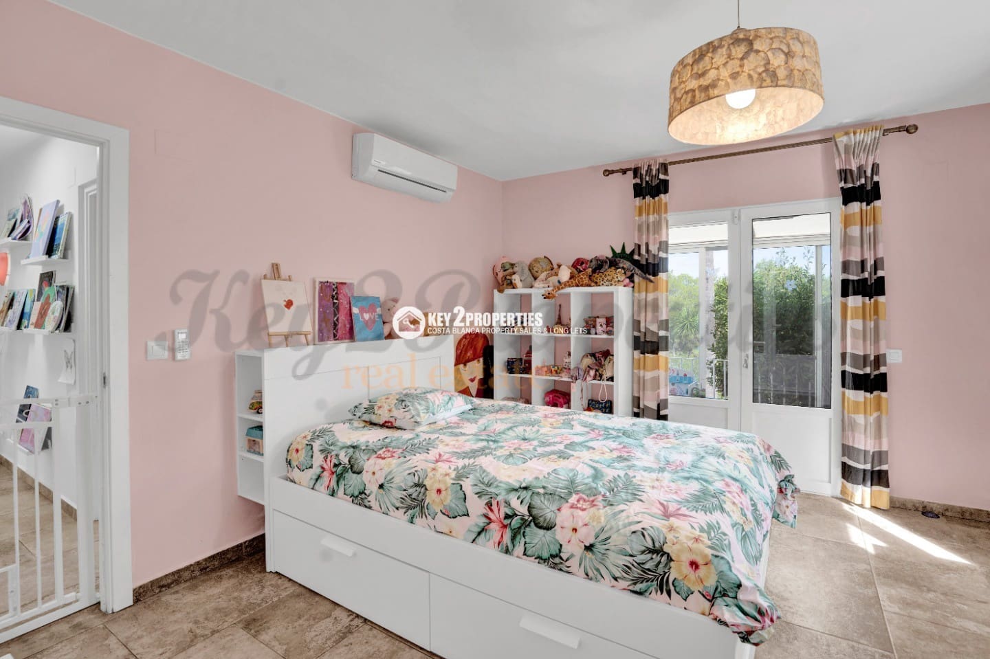 5 bedroom Villa for sale in Javea / Xabia with pool garage - € 995,000 (Ref: 9360203)