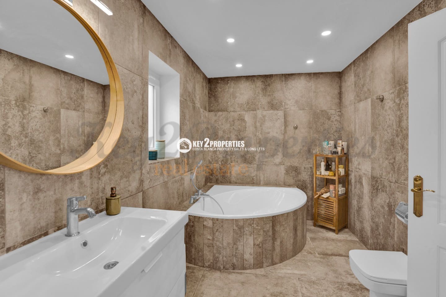 5 bedroom Villa for sale in Javea / Xabia with pool garage - € 995,000 (Ref: 9360203)