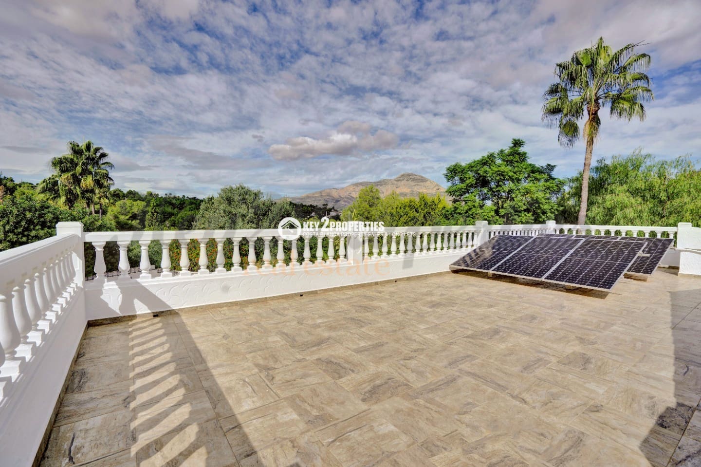 5 bedroom Villa for sale in Javea / Xabia with pool garage - € 995,000 (Ref: 9360203)