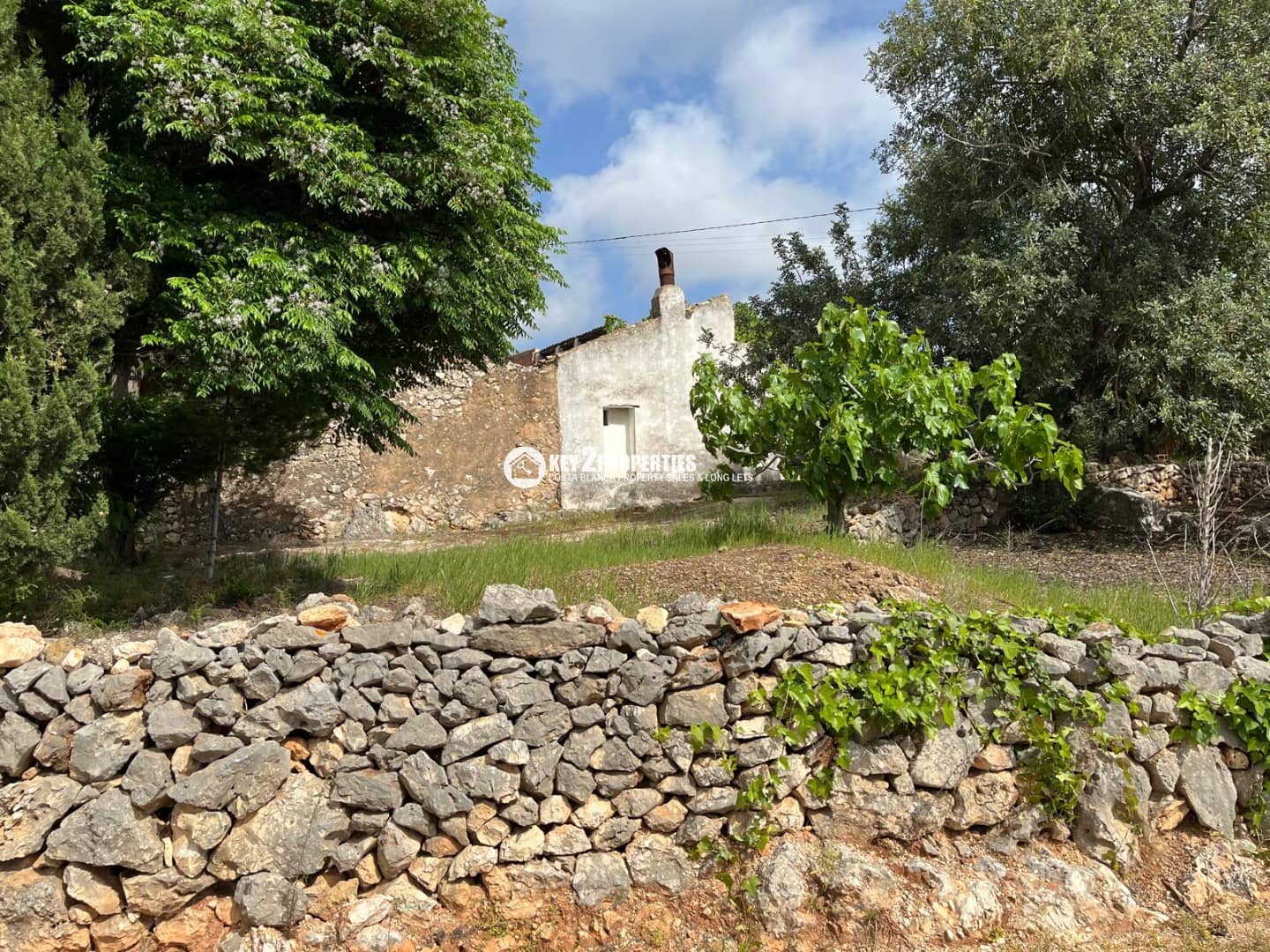 Ruína para venda em Gata de Gorgos - 140 000 € (Ref: 9362274)