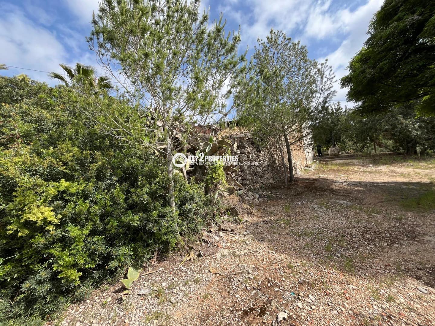 Ruína para venda em Gata de Gorgos - 140 000 € (Ref: 9362274)