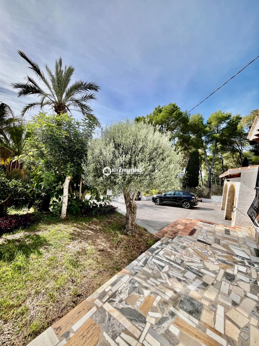 3 bedroom Villa for rent in Javea / Xabia with pool garage - € 2,500 (Ref: 9382515)