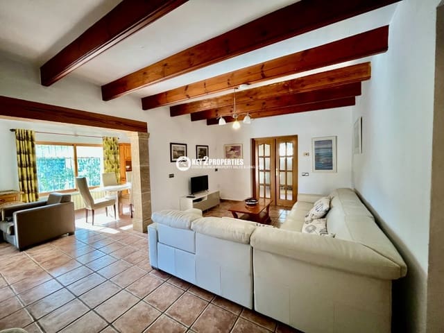 3 bedroom Villa for rent in Centro ciudad, Javea / Xàbia with pool garage - € 2,500 (Ref: 9382515)