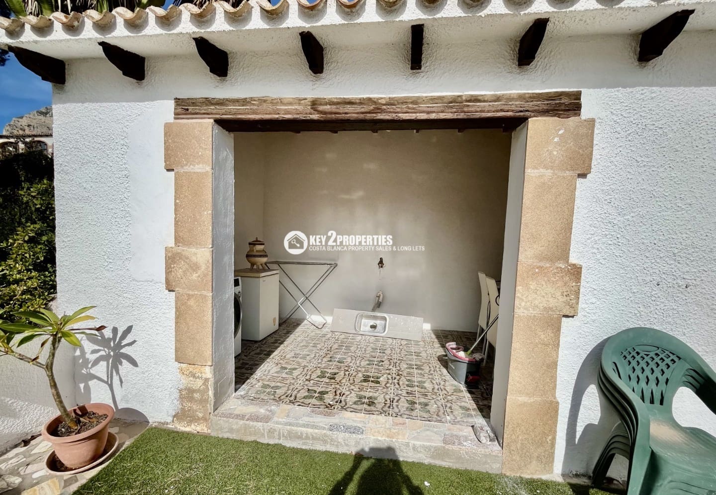 3 bedroom Villa for rent in Javea / Xabia with pool garage - € 2,500 (Ref: 9382515)