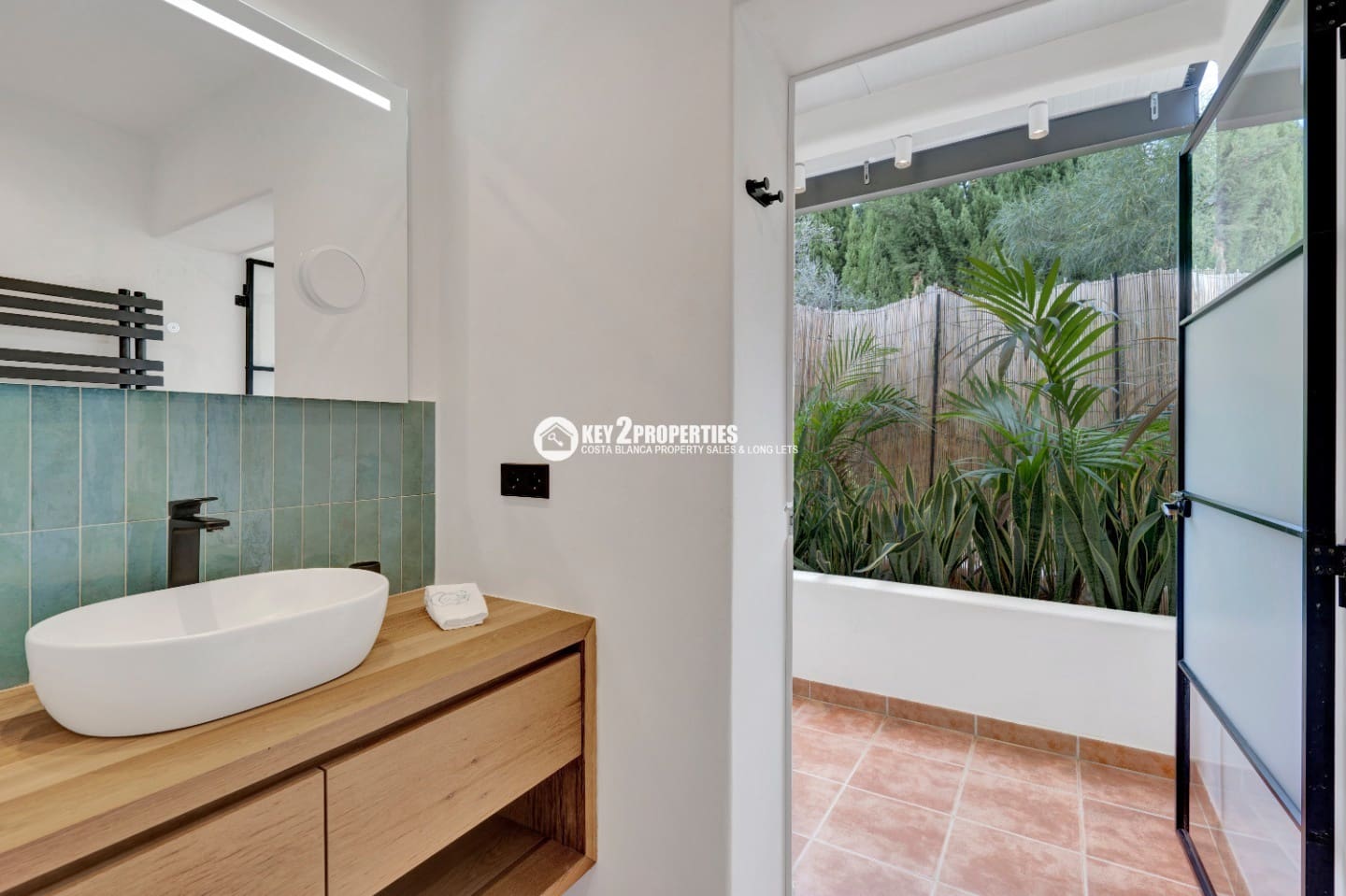 5 bedroom Villa for sale in Javea / Xabia with pool garage - € 2,350,000 (Ref: 9385378)