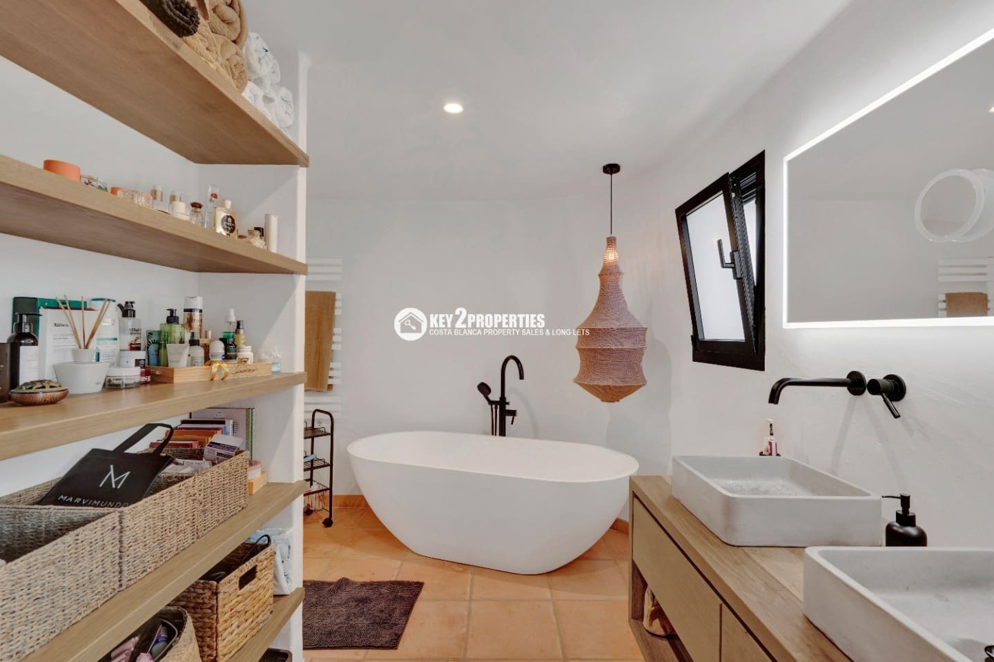 5 bedroom Villa for sale in Javea / Xabia with pool garage - € 2,350,000 (Ref: 9385378)