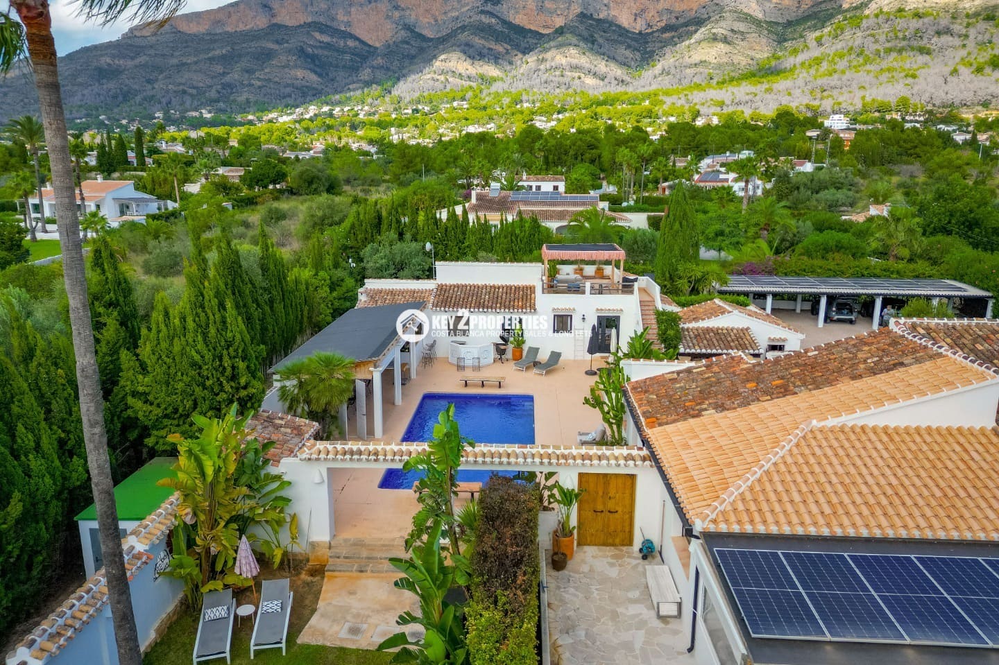 5 bedroom Villa for sale in Javea / Xabia with pool garage - € 2,350,000 (Ref: 9385378)