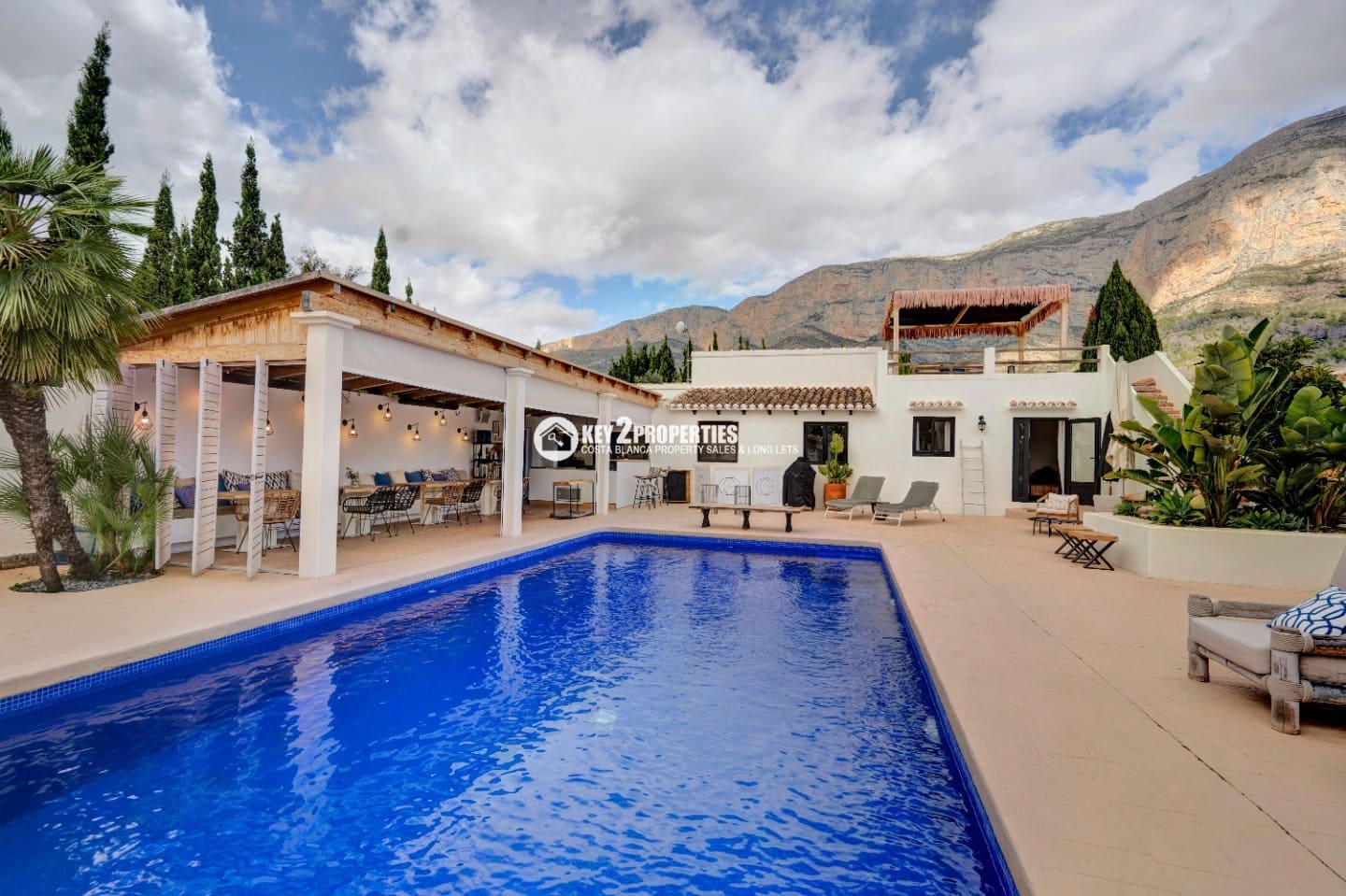 5 bedroom Villa for sale in Javea / Xabia with pool garage - € 2,350,000 (Ref: 9385378)