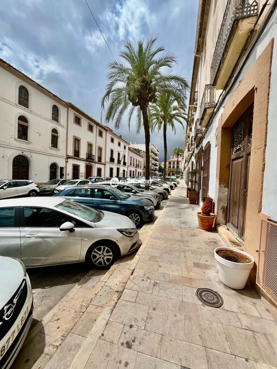 4 makuuhuone Kattohuoneisto vuokrattavana paikassa Javea / Xabia - 1 200 € (Ref: 9439928)