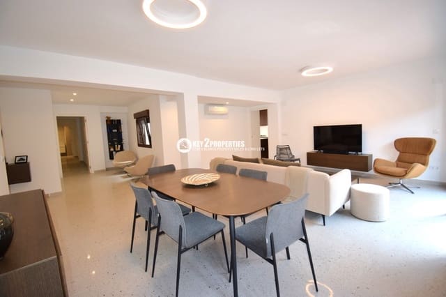 3 bedroom Apartment for rent in Centro ciudad, Javea / Xàbia - € 1,200 (Ref: 9446171)