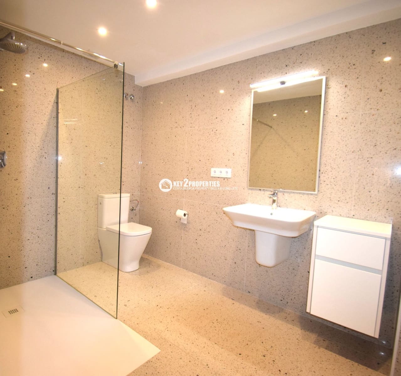 3 soveværelse Lejlighed til leje i Javea / Xabia - € 1.200 (Ref: 9446171)