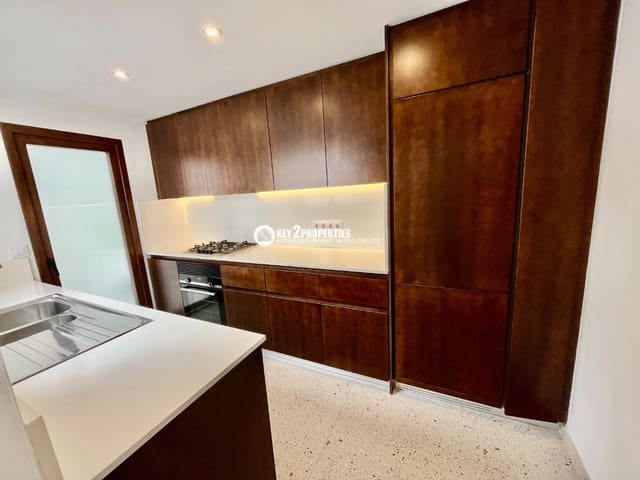 3 bedroom Apartment for rent in Centro ciudad, Javea / Xàbia - € 1,200 (Ref: 9446171)