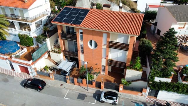 3 Zimmer Apartment zu verkaufen in Pineda de Mar mit Pool Garage - 410.000 € (Ref: 10019516)