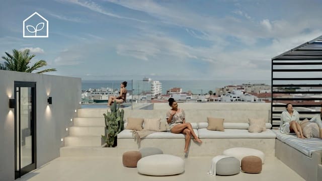 1 bedroom Apartment for sale in Las Piscinas Naturales, Torrevieja with pool - € 214,000 (Ref: 10044047)