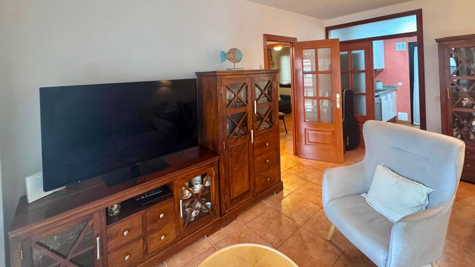 2 bedroom Apartment for sale in Pineda de Mar with garage - € 255,000 (Ref: 10044050)