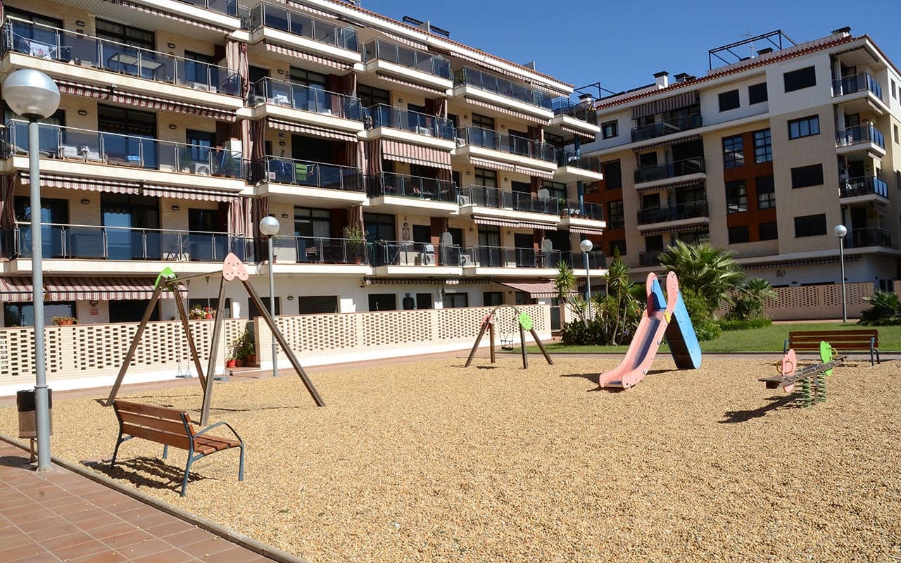 3 chambre Appartement à vendre à Pineda de Mar avec garage - 420 000 € (Ref: 10044055)