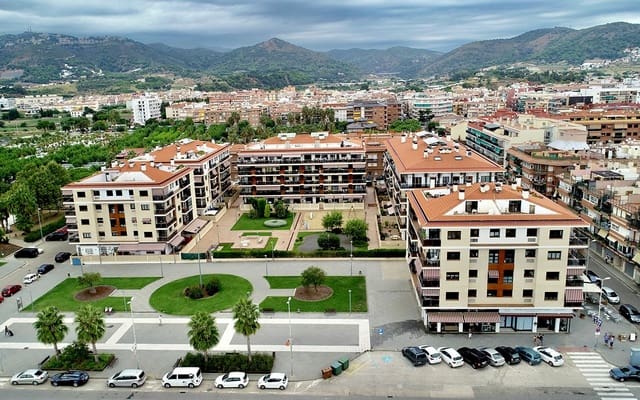 3 chambre Appartement à vendre à Pineda de Mar avec garage - 420 000 € (Ref: 10044055)