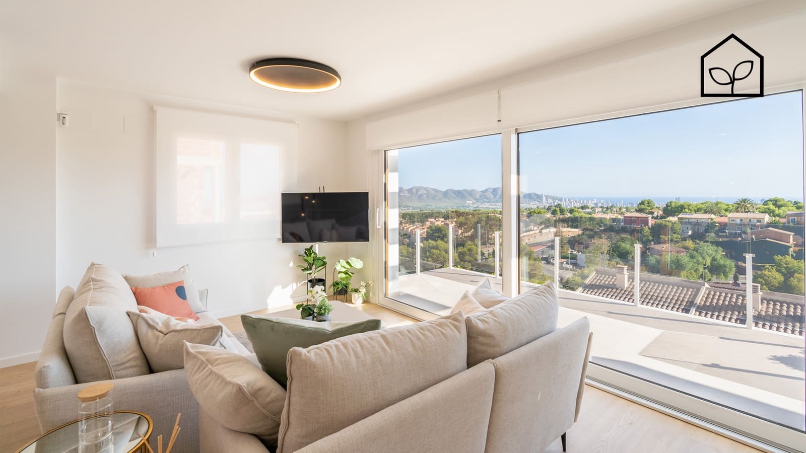 4 bedroom Townhouse for sale in La Nucia with pool garage - € 465,000 (Ref: 9891200)