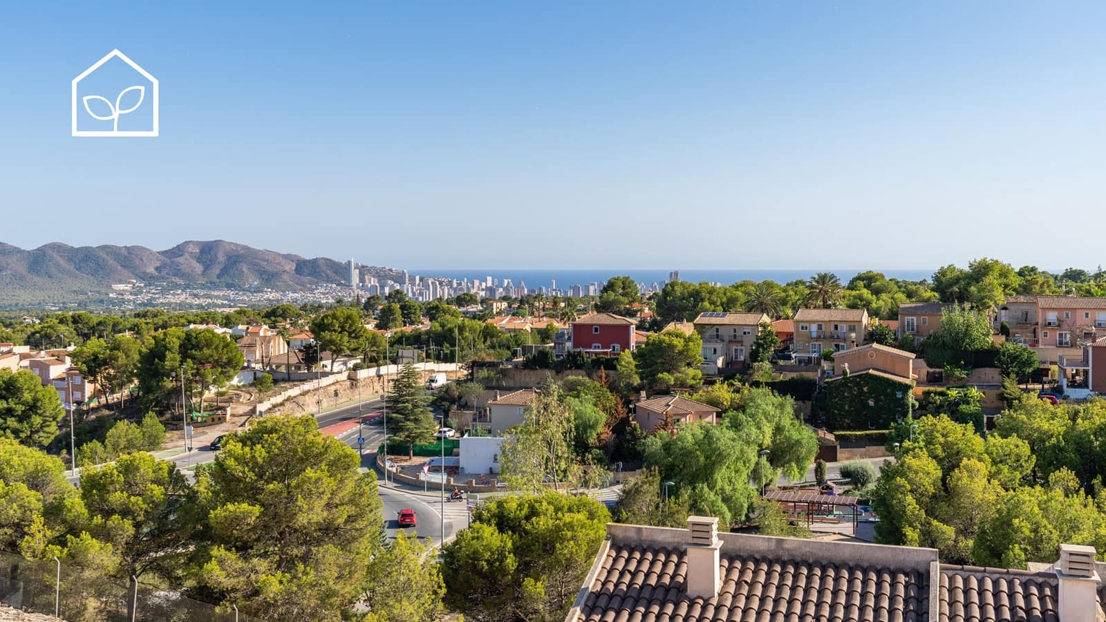 4 bedroom Townhouse for sale in La Nucia with pool garage - € 465,000 (Ref: 9891200)
