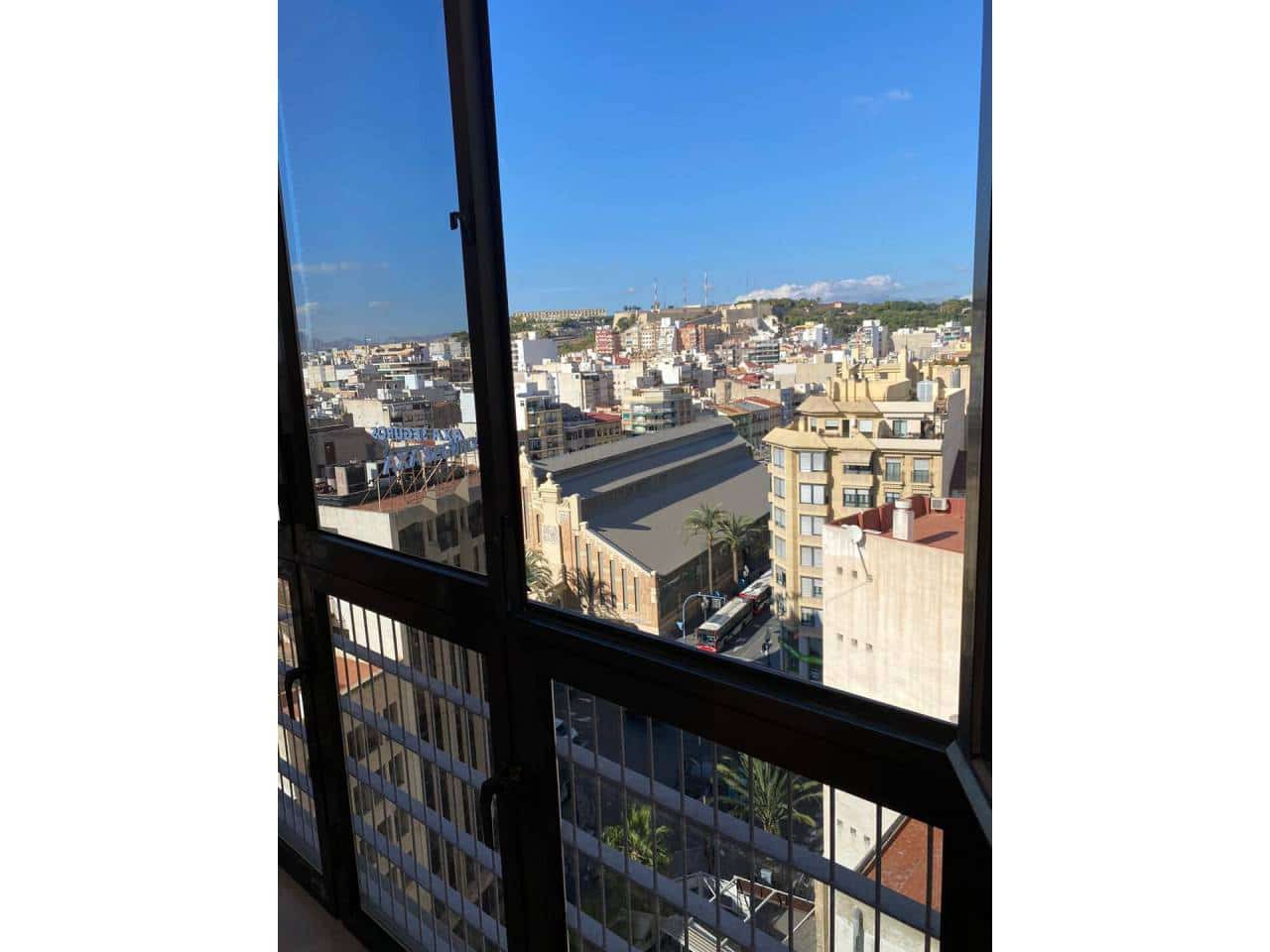 4 Zimmer Wohnung zu vermieten in Alicante / Alacant Stadt - 2.000 € (Ref: 5756553)