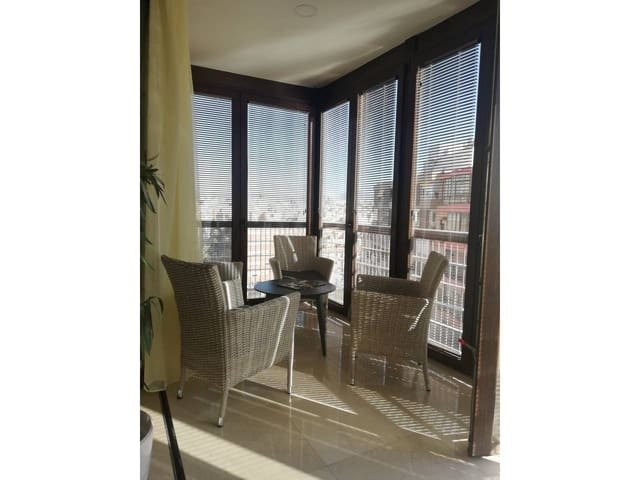 Appartement de 4 chambres à louer à Alicante ville - 2 000 € (Ref: 5756553)