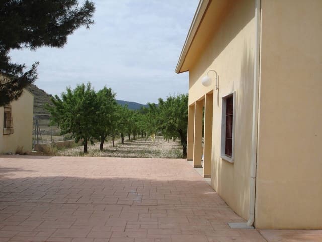 3 makuuhuone Maalaistalo myytävänä paikassa Monóvar / Monóver - 215 000 € (Ref: 5923038)