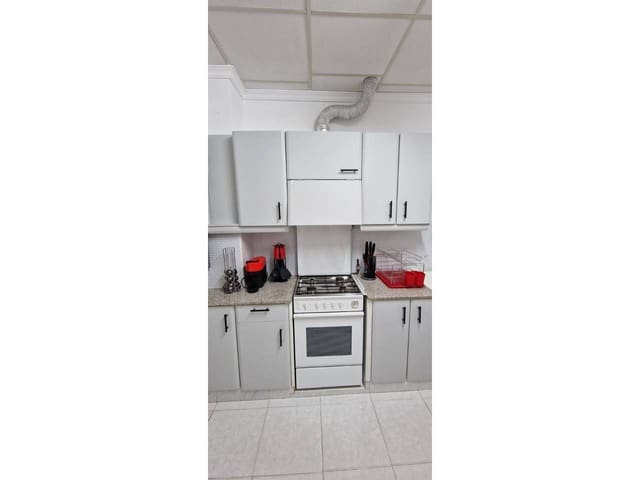 3 camera da letto Appartamento da affittare in Alicante città - 980 € (Rif: 7500038)