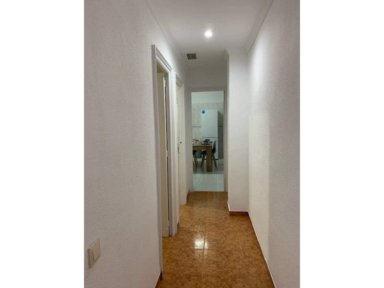3 camera da letto Appartamento da affittare in Alicante citta - 980 € (Rif: 7500038)