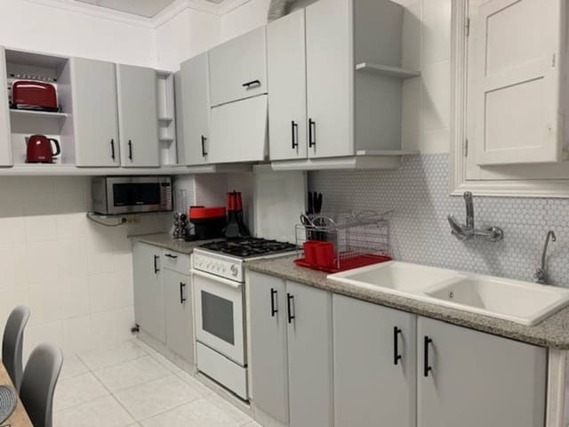 3 camera da letto Appartamento da affittare in Alicante città - 980 € (Rif: 7500038)