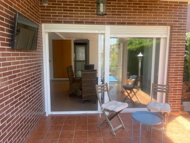 4 makuuhuone Paritalo myytävänä paikassa Muchamiel / Mutxamel mukana uima-altaan 
autotalli - 575 000 € (Ref: 7729739)