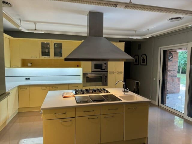 6 soverom Villa til salgs i Elche / Elx med svømmebasseng garasje - € 1 850 000 (Ref: 7857580)