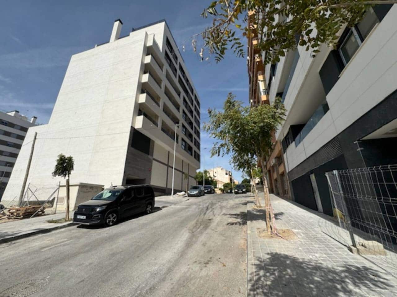 Erhverv til leje i Alicante by - € 6.000 (Ref: 8577971)