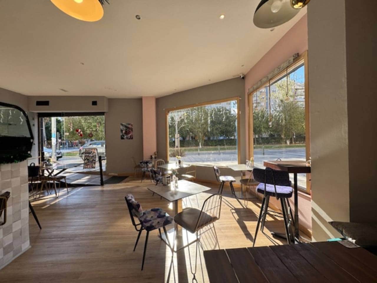 Restaurant/Bar for sale in Alicante / Alacant city - € 89,000 (Ref: 8872842)