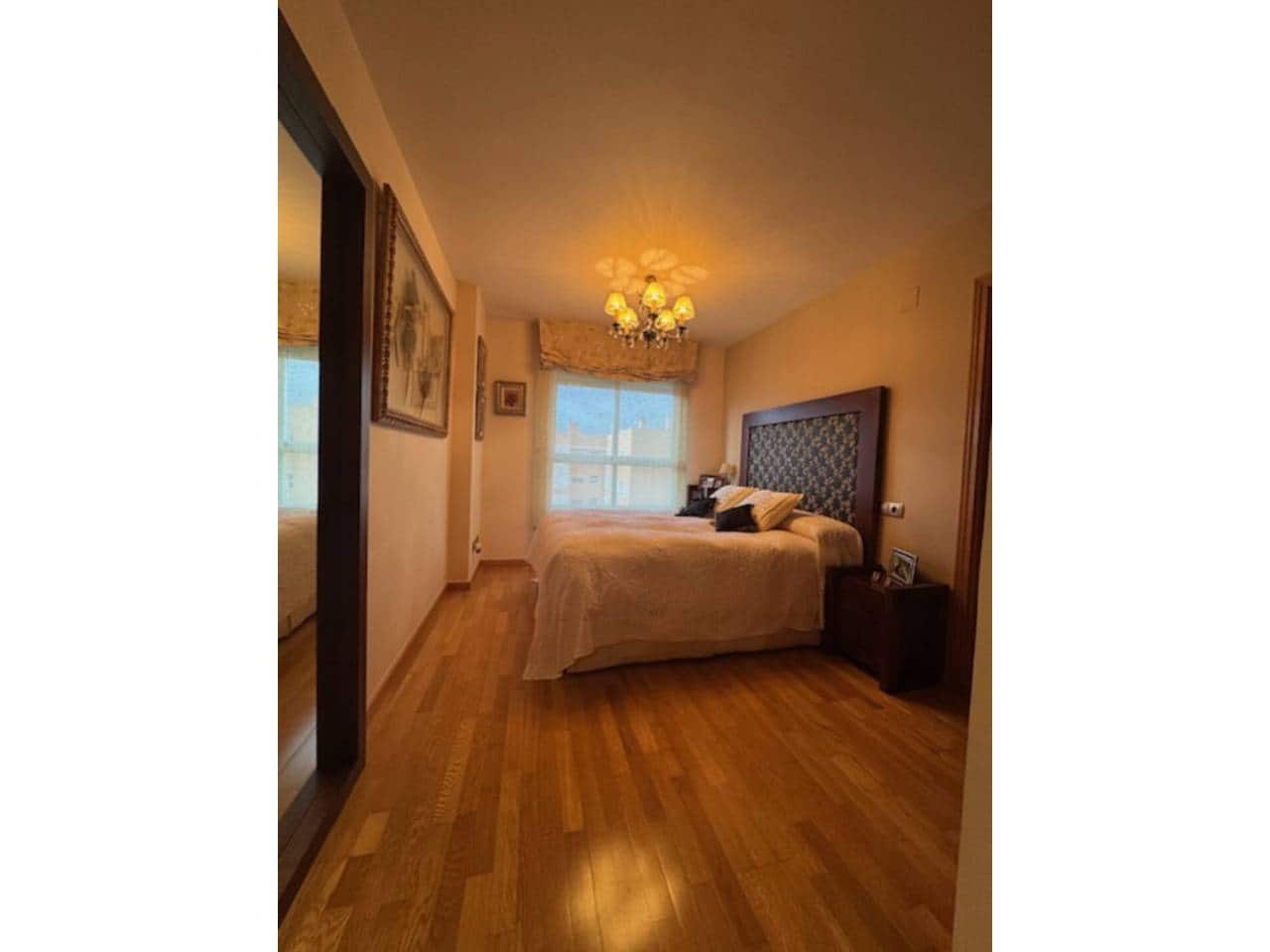 3 sypialnia Penthouse na sprzedaż w Miasto Alicante / Alacant z basenem garażem - 590 000 € (Ref: 8877458)