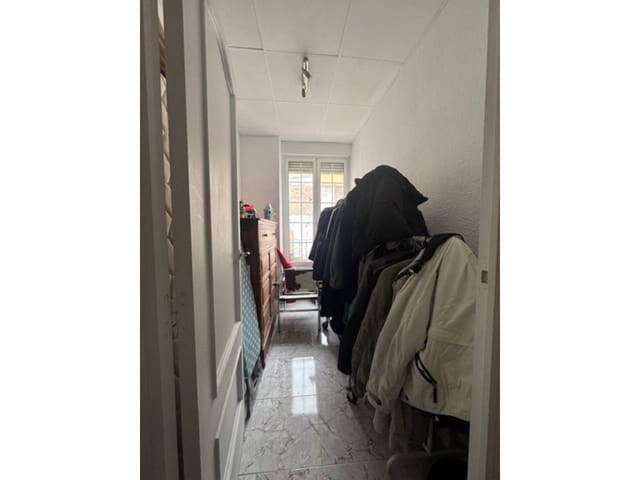 3 bedroom Flat for sale in Alicante / Alacant city - € 298,000 (Ref: 8912498)