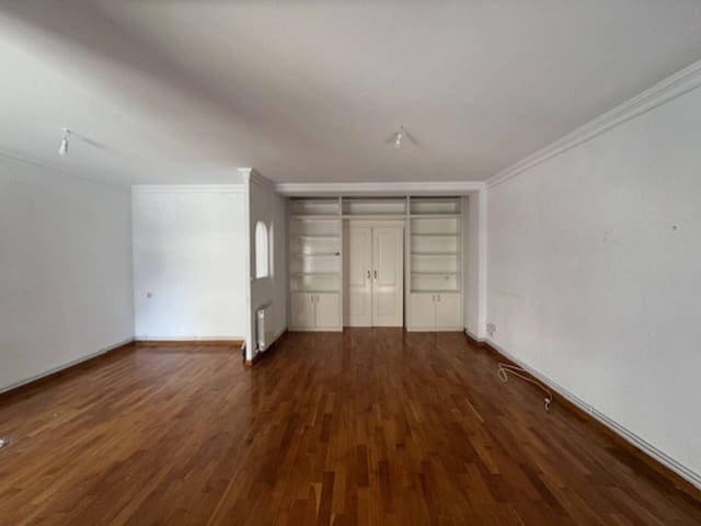 3 soveværelse Lejlighed til leje i Alicante by - € 1.500 (Ref: 8987985)
