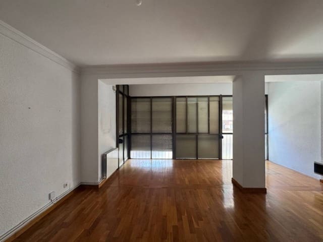 3 soveværelse Lejlighed til leje i Alicante by - € 1.500 (Ref: 8987985)