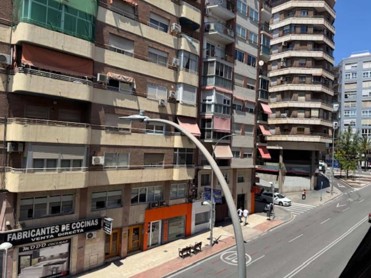 Appartement de 3 chambres à louer à Alicante ville - 1 500 € (Ref: 8987985)