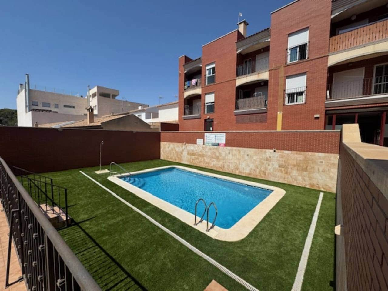 2 bedroom Flat for sale in San Pedro del Pinatar with pool garage - € 145,000 (Ref: 9127896)