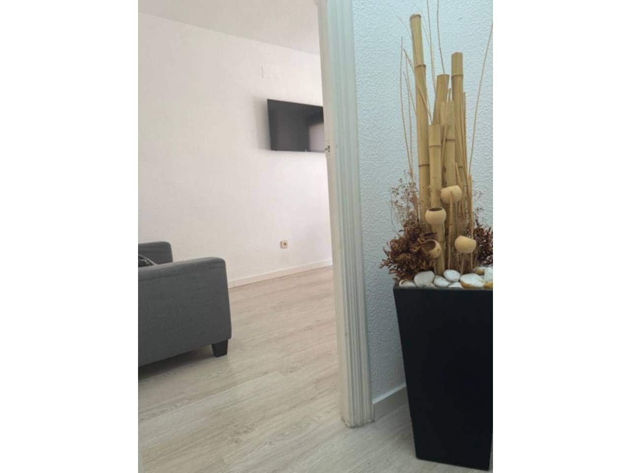 Office for sale in Alicante / Alacant city - € 120,000 (Ref: 9235877)